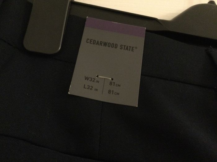 Mens trousers Navy 32W 32L Brand new with tags