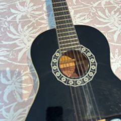 Valencia children's guitar