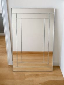 wall mirror