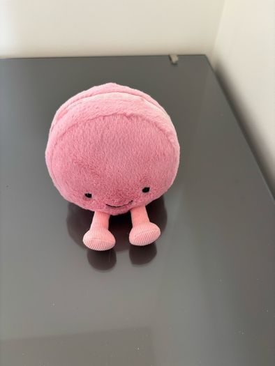 Jellycat Amuseables Mia Macaron
