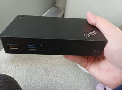 Lenovo Pro dock 40A7 + cables + webcam