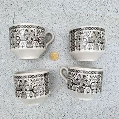 Broadhurst cups and saucers x4