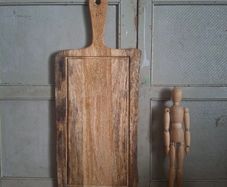 Large Mango Wood Cutting Board