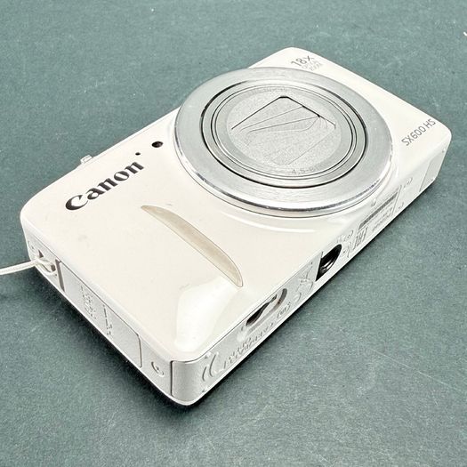Canon PowerShot SX600 HS 16.0MP Digital Camera - White