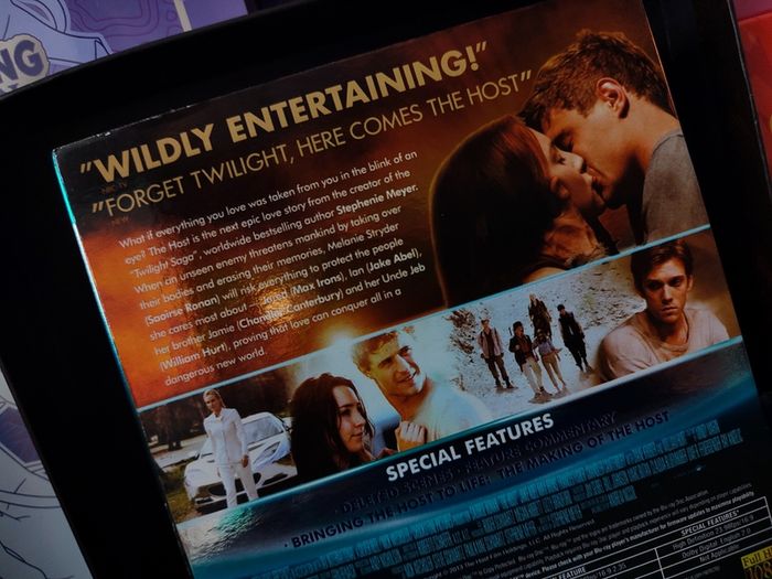 The Host ! Blu-ray ! From Stephenie Meyer ! The Author of Twilight Saga ! 2013 !