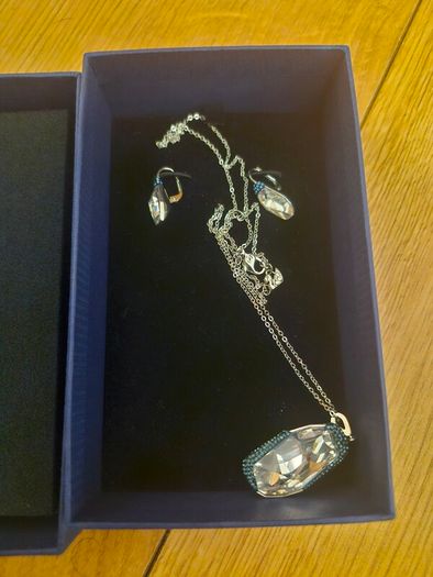 Swarovski set