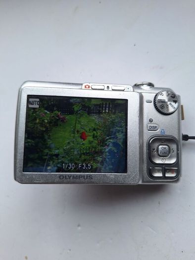 Olympus X 845 digital camera