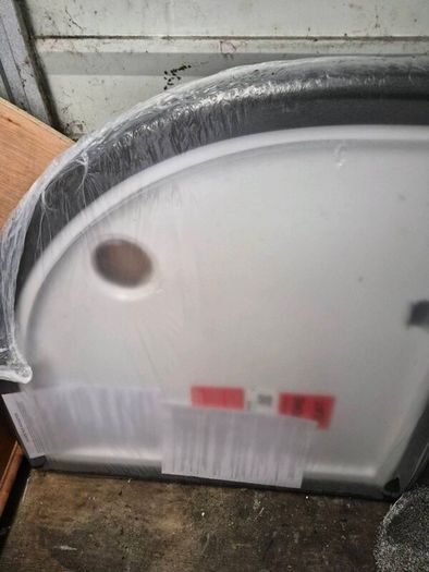 800 by 800 Quadrant shower Tray and Chrome waste