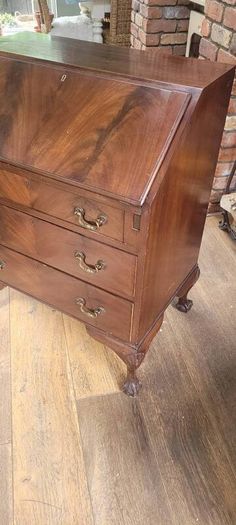 beautiful bureau