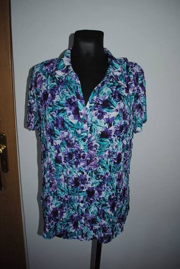 Bm Collection floral blouse size UK22 EU50 Postage included
