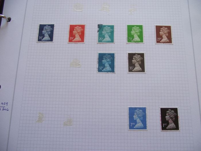 A valuable comprehensive collection of Elizabeth II stamps, hinged in the album (1952-2000)