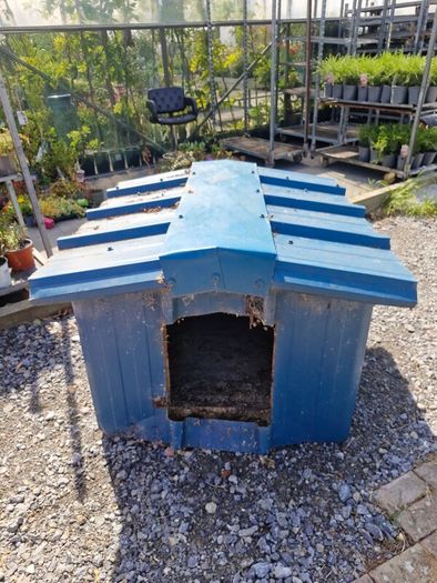 kennel