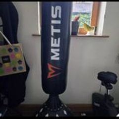 6 Foot Large Free Standing Punchbag Only Used Few Times - Collect