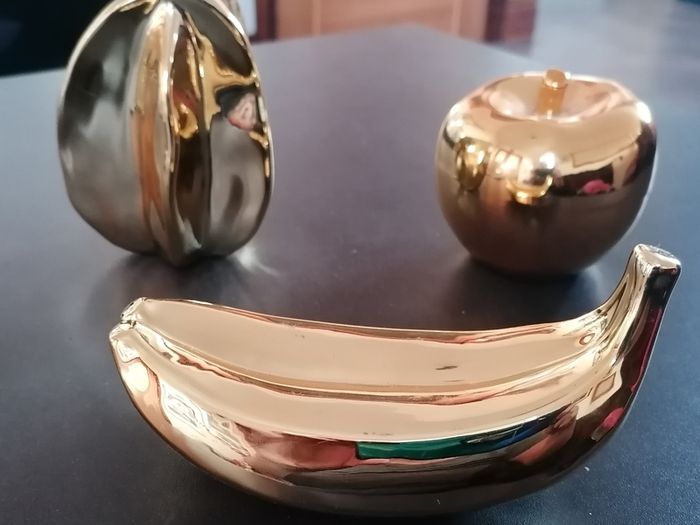 3 Ornaments
