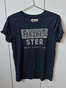 Hollister t-shirt, top for women, ladies in very good condition, size S