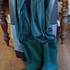 Size 12 Waders