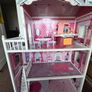 Doll house Image 2