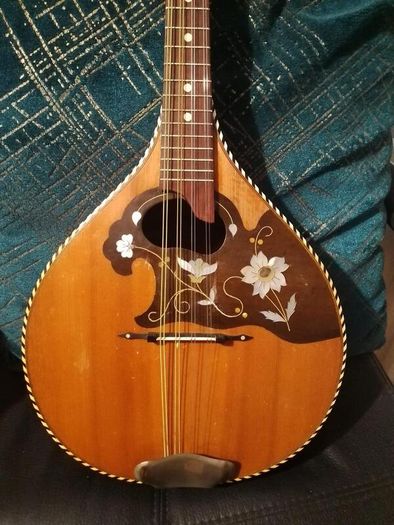 Mandolin