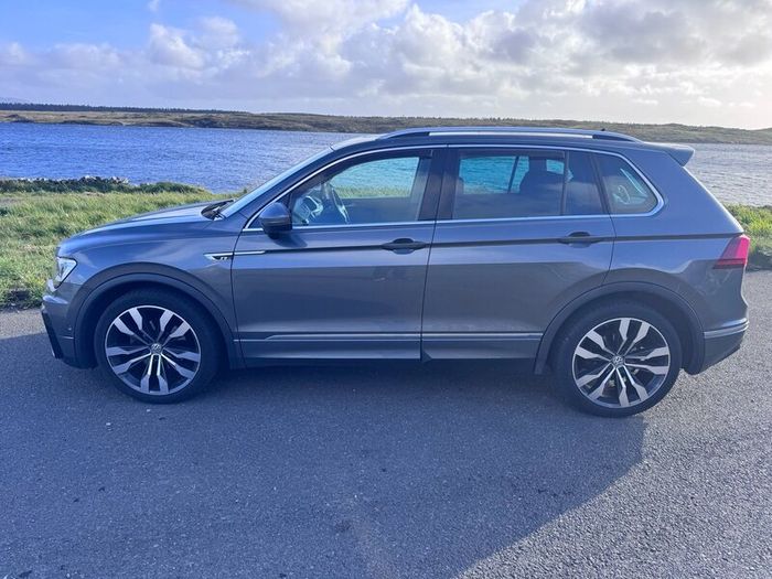 172 VW Tiguan R Line