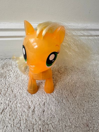 My Little Pony Shining Friends Applejack approx. 14 cm. Used NOT Working Used Please see photos