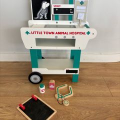Wooden animal hospital