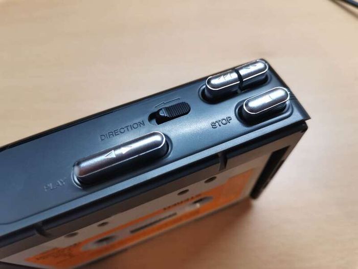 AIWA HS-T210A Walkman Cassette Player