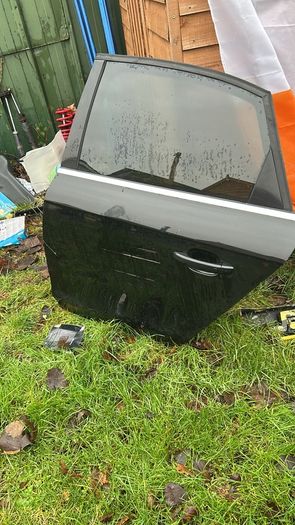 Audi A4 B8 Door