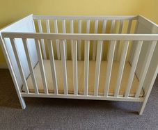 IKEA SUNDVIK Cot/toddler bed