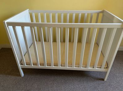 IKEA SUNDVIK Cot/toddler bed