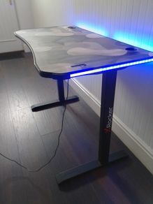 Gaming desk