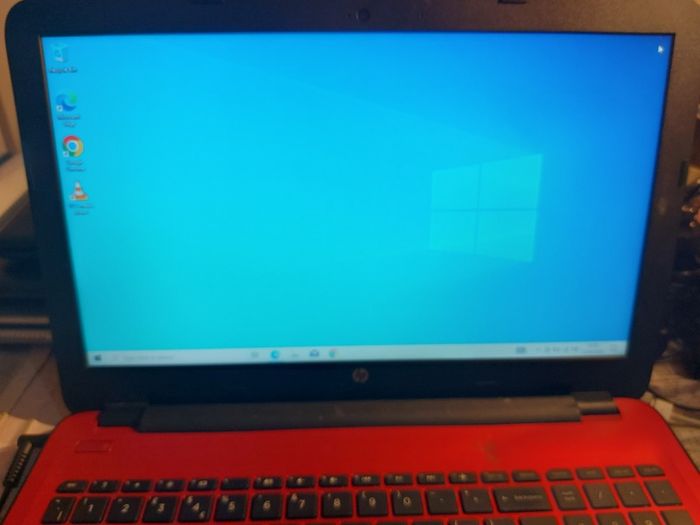 HP 15.6 inch Laptop, Model 15-ba079sa, AMD A6-7310 APU with AMD Radeon R4 Graphics, 2.0GHz, 4GB Ram, 1 Terrabyte HDD, Windows 10, Microsoft Edge, Chrome and VLC