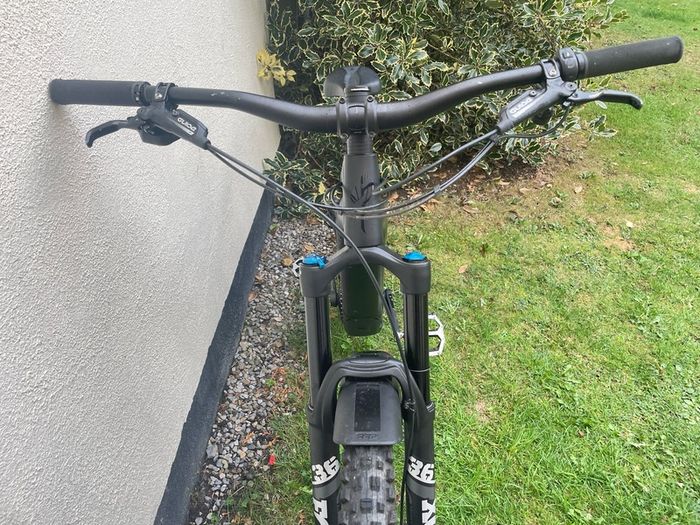 Specialized Turbo Levo Full Suspension Electric Mountain Bike