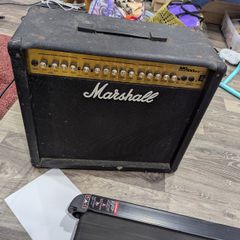 Marshall MG100 DFX