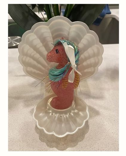 HQG1C Sea Rose with a Shell Stand  Seapony Sea Ponies like MLP G1 My Little Pony