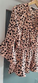 QUIZ blush and black printed blouse Sz 14UK (Fit 12-14UK)