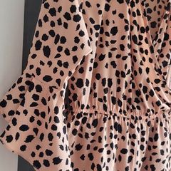 QUIZ blush and black printed blouse Sz 14UK (Fit 12-14UK)