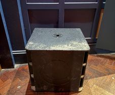 Turbosound Milan M15B Powered Subwoofer