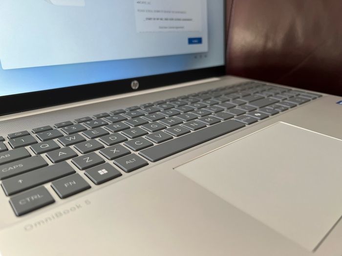 HP OmniBook 5 Laptop 16-ba1502sa (BL1Y1EA)