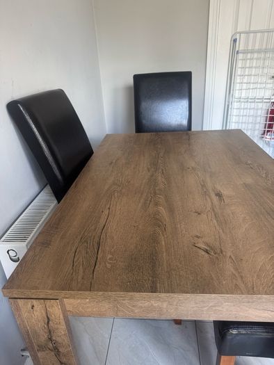 kitchen table and chairs