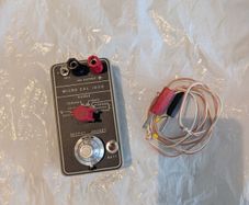 Micro Cal  1030 m/V & m/A source