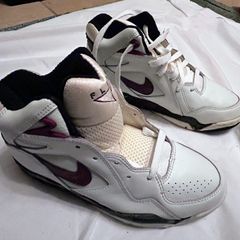 Nike Air Solo Flight