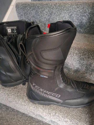 Motorcycle boots size 9