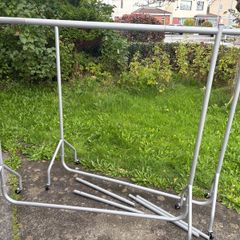 cloths rail