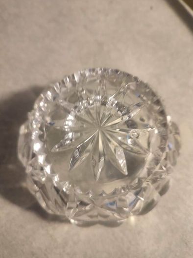 Small Crystal Bowl As Trinklt Or Sauger Bowl No Stamp.