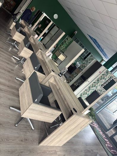 Salon contents for sale