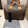 Louis Vuitton Speedy 25 Authentic Image 2