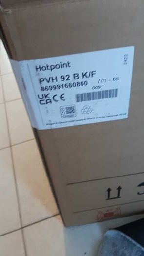 Hotpoint Vented Induction Hob - Black | PVH92BK-FKIT
