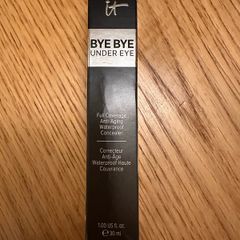 IT Bye Bye Under Eye Concealer