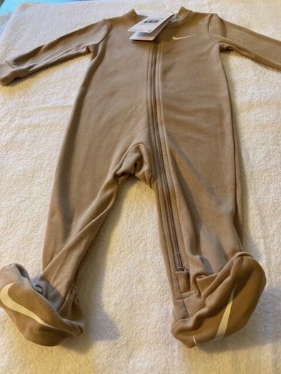 Nike baby coverall. Age 9m. Size 68-74cm, 8.4-10kg. New