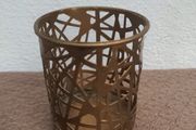 Metal tealight holder